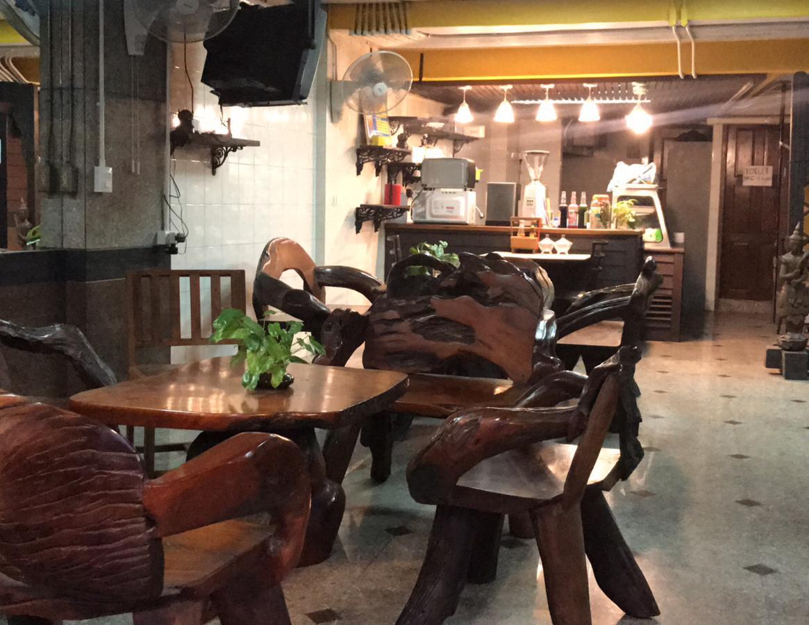 Bc Guesthouse Banglamphu Bangkok Esterno foto